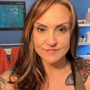 Meet your Posher, Anne